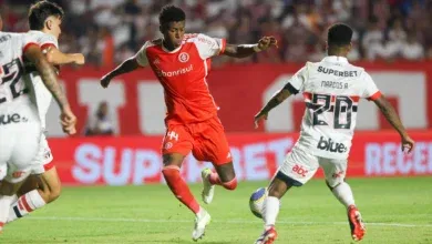 Inter ganha do São Paulo de virada no Morumbis